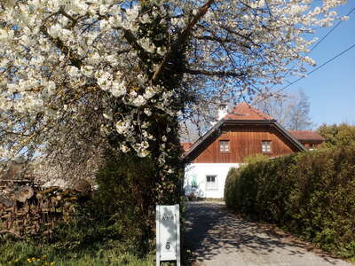 Atelierrundgang Atelierhaus Weiß, im Herzen des Naturparks"Obst Hügelland